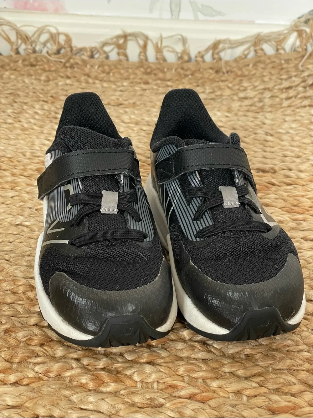 New Balance Kids Black and White Velcro Sneakers Athletic Sporty Casual
